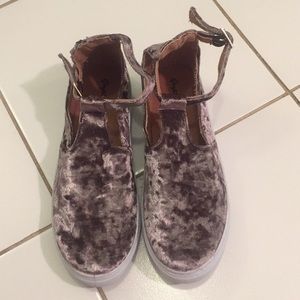 *BOGO 50%*Qupid’s Reba mauve T-strap sneakers